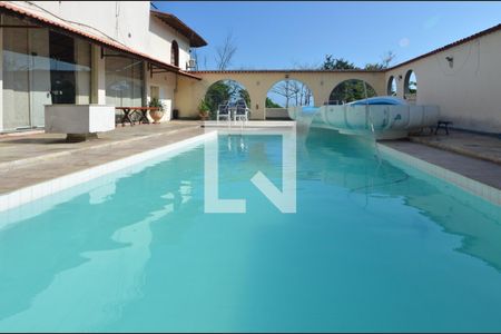 Casa à venda com 1600m², 11 quartos e 10 vagasÁrea externa