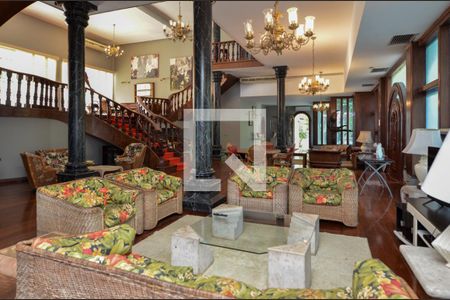 Sala de casa à venda com 11 quartos, 1600m² em Barra da Tijuca, Rio de Janeiro
