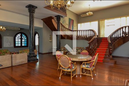 Sala de casa à venda com 11 quartos, 1600m² em Barra da Tijuca, Rio de Janeiro