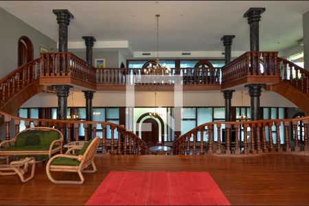 Casa à venda com 1600m², 11 quartos e 10 vagasSala de estar