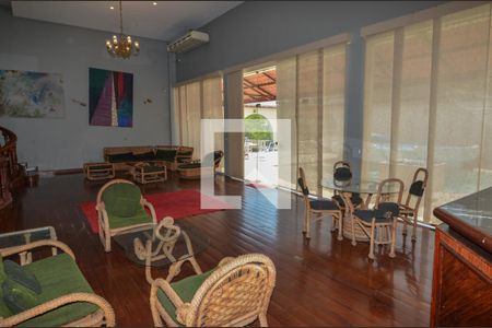 Casa à venda com 1600m², 11 quartos e 10 vagasSala de estar