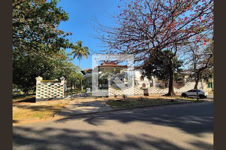 Casa à venda com 1600m², 11 quartos e 10 vagasFachada