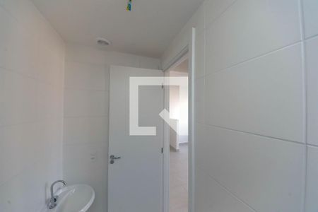 Apartamento para alugar com 37m², 2 quartos e sem vagaBanheiro