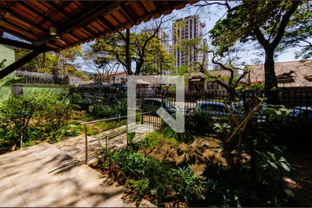 Casa à venda com 330m², 4 quartos e 8 vagasÁrea externa