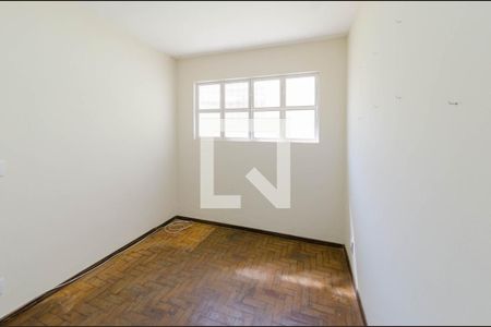 Casa à venda com 330m², 4 quartos e 8 vagasQuarto de serviço