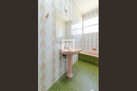 Casa à venda com 330m², 4 quartos e 8 vagasBanheiro suíte