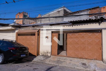 Fachada de casa à venda com 2 quartos, 140m² em Vila Uniao (zona Leste), São Paulo