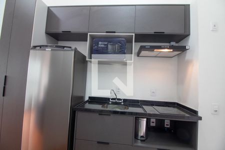 Cozinha de kitnet/studio para alugar com 1 quarto, 24m² em Santo Amaro, São Paulo