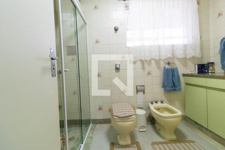 Apartamento à venda com 130m², 3 quartos e sem vaga Apartamento à venda com 130m², 3 quartos e sem vagaBanheiro