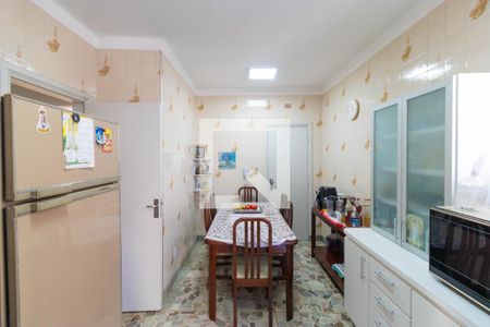 Apartamento à venda com 130m², 3 quartos e sem vaga Apartamento à venda com 130m², 3 quartos e sem vagaCozinha