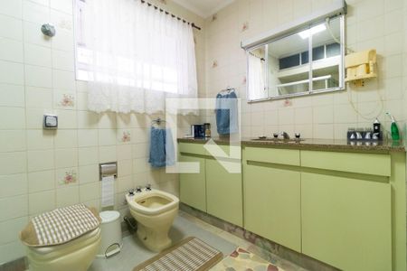 Apartamento à venda com 130m², 3 quartos e sem vaga Apartamento à venda com 130m², 3 quartos e sem vagaBanheiro