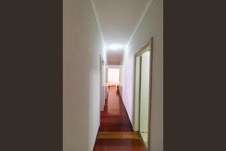 Apartamento à venda com 130m², 3 quartos e sem vaga Apartamento à venda com 130m², 3 quartos e sem vagaCorredor