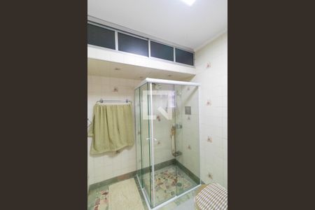 Apartamento à venda com 130m², 3 quartos e sem vaga Apartamento à venda com 130m², 3 quartos e sem vagaBanheiro