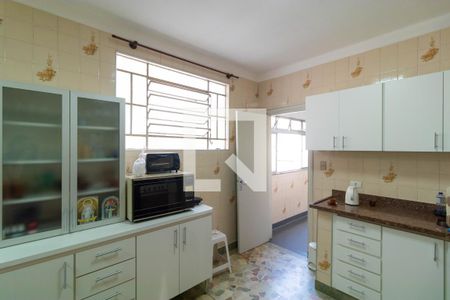 Apartamento à venda com 130m², 3 quartos e sem vaga Apartamento à venda com 130m², 3 quartos e sem vagaCozinha