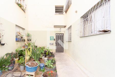 Apartamento para alugar com 45m², 2 quartos e 1 vaga Apartamento para alugar com 45m², 2 quartos e 1 vagaEntrada
