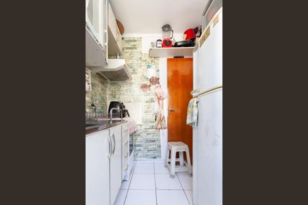 Apartamento para alugar com 45m², 2 quartos e 1 vaga Apartamento para alugar com 45m², 2 quartos e 1 vagaCozinha e Área de Serviço