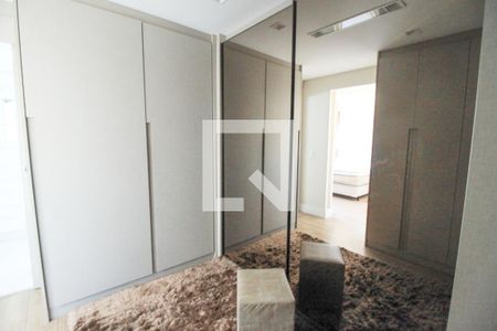 Apartamento à venda com 210m², 3 quartos e 3 vagasQuarto 1