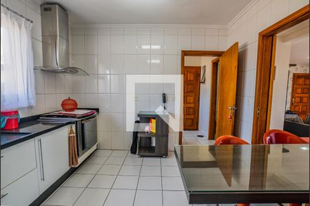 Apartamento para alugar com 127m², 3 quartos e 2 vagasCozinha