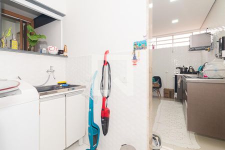 Casa à venda com 152m², 2 quartos e 4 vagas Casa à venda com 152m², 2 quartos e 4 vagasÁrea de Serviço