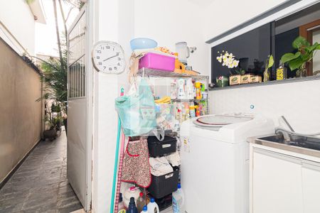 Casa à venda com 152m², 2 quartos e 4 vagas Casa à venda com 152m², 2 quartos e 4 vagasÁrea de Serviço