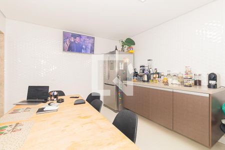 Casa à venda com 152m², 2 quartos e 4 vagas Casa à venda com 152m², 2 quartos e 4 vagasCozinha