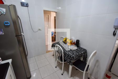 Casa de condomínio à venda com 180m², 3 quartos e 1 vaga Casa de condomínio à venda com 180m², 3 quartos e 1 vagaCozinha