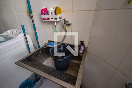 Casa de condomínio à venda com 180m², 3 quartos e 1 vaga Casa de condomínio à venda com 180m², 3 quartos e 1 vagaÁrea de Serviço