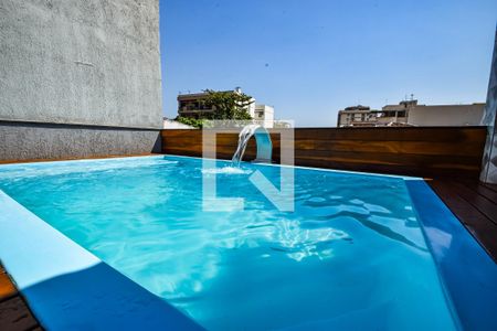 Casa de condomínio à venda com 180m², 3 quartos e 1 vaga Casa de condomínio à venda com 180m², 3 quartos e 1 vagaPiscina (Terraço)