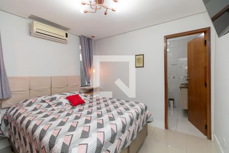 Casa à venda com 173m², 3 quartos e 3 vagasSuíte