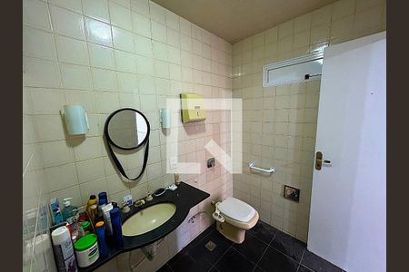 Casa à venda com 217m², 3 quartos e sem vagaBanheiro