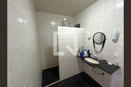 Casa à venda com 217m², 3 quartos e sem vagaBanheiro