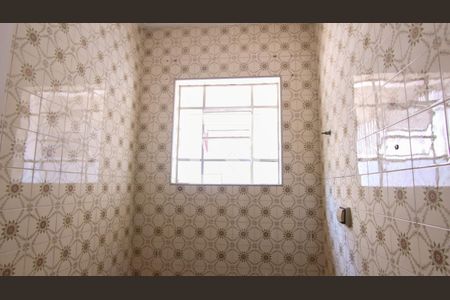 Casa à venda com 300m², 3 quartos e 3 vagasBanheiro 2