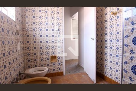 Casa à venda com 300m², 3 quartos e 3 vagasBanheiro 1