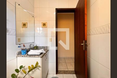 Casa à venda com 195m², 3 quartos e 7 vagasLavabo