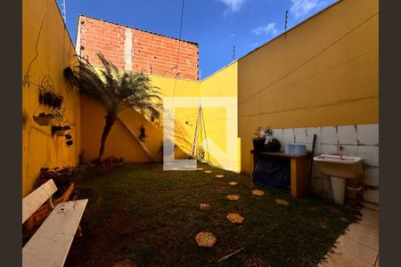 Casa à venda com 195m², 3 quartos e 7 vagasQuintal/ jardim