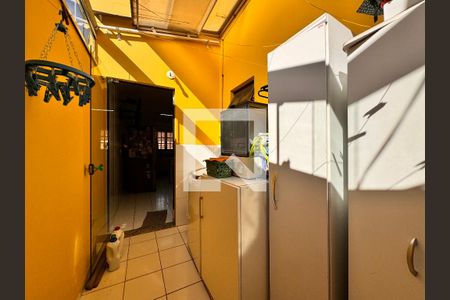 Casa à venda com 195m², 3 quartos e 7 vagasLavanderia