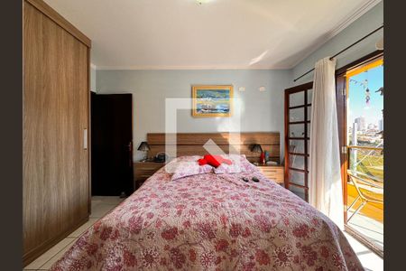 Casa à venda com 195m², 3 quartos e 7 vagasSuite 1