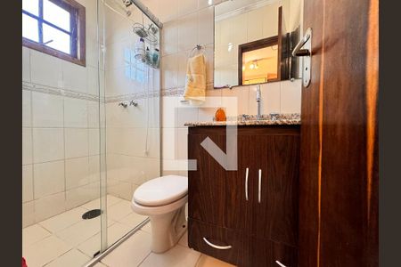 Casa à venda com 195m², 3 quartos e 7 vagasBanheiro da Suíte 3