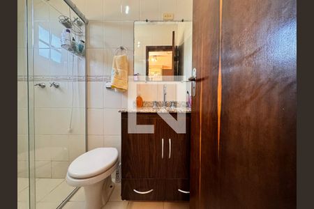 Casa à venda com 195m², 3 quartos e 7 vagasBanheiro da Suíte 3