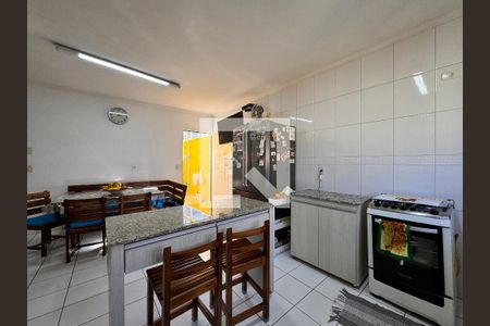 Casa à venda com 195m², 3 quartos e 7 vagasCozinha