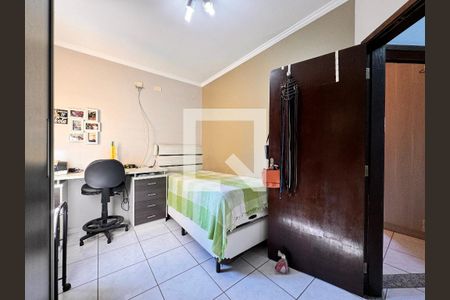 Casa à venda com 195m², 3 quartos e 7 vagasSuite 2