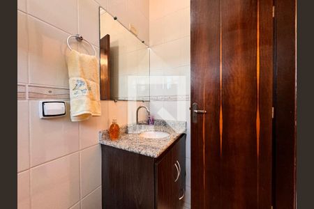 Casa à venda com 195m², 3 quartos e 7 vagasBanheiro da Suíte 3