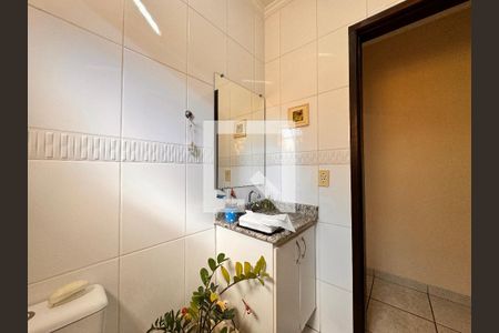 Casa à venda com 195m², 3 quartos e 7 vagasLavabo