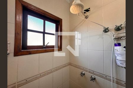 Casa à venda com 195m², 3 quartos e 7 vagasBanheiro da Suíte 3