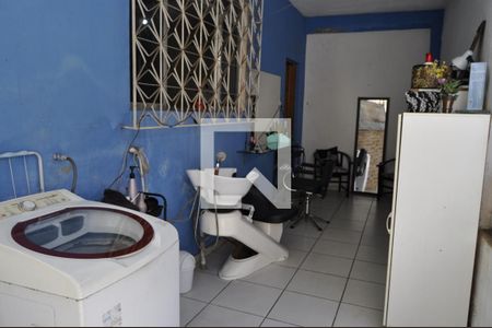 Casa à venda com 227m², 2 quartos e 1 vagaÁrea de Serviço