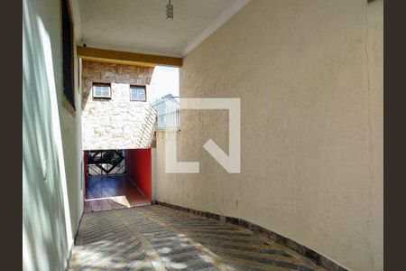 Casa para alugar com 304m², 3 quartos e 4 vagasQuintal/Garagem