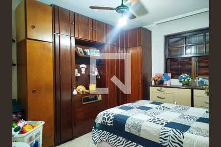 Casa para alugar com 304m², 3 quartos e 4 vagasSuíte 2