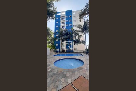 Apartamento à venda com 70m², 2 quartos e 1 vaga Apartamento à venda com 70m², 2 quartos e 1 vagaÁrea comum - Piscina