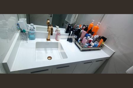 Apartamento à venda com 84m², 2 quartos e 2 vagasBanheiro da Suíte 1