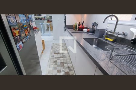 Apartamento à venda com 84m², 2 quartos e 2 vagasCozinha